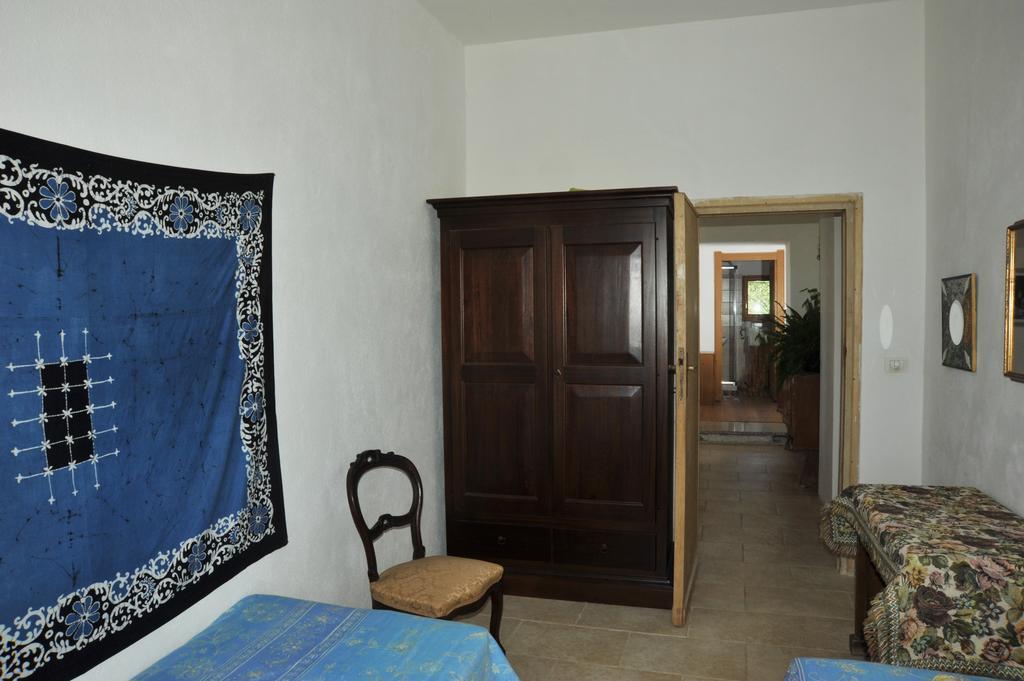 Campi Elisi B&B Сасари Стая снимка